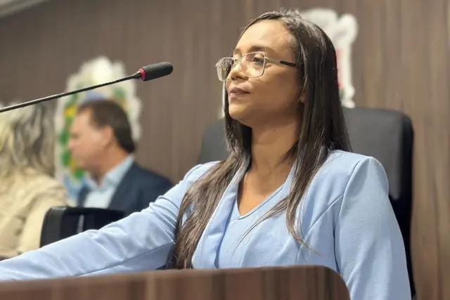 Lucélia Oliveira